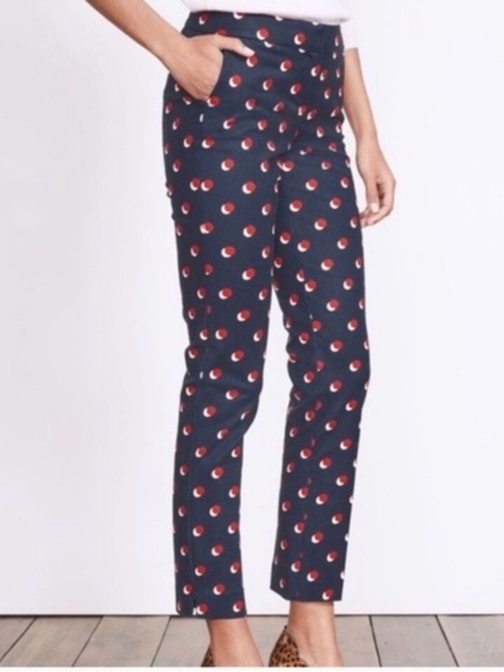 Boden 7/8 Richmond Navy Printed Slim Crop Pants - Red Dot Pattern